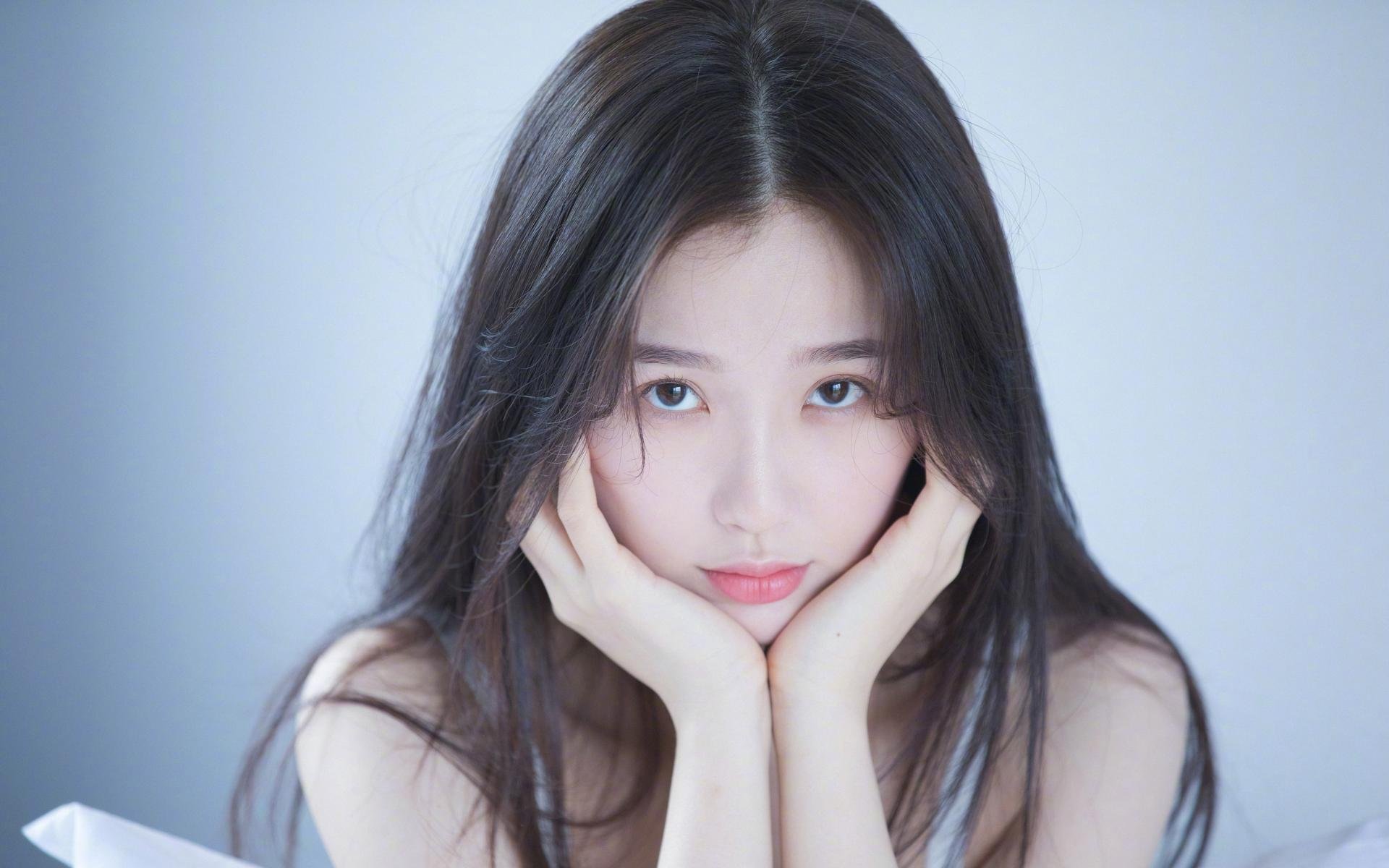 英格兰队在欧洲杯决赛中以1比1战平西班牙队，进入加时赛，英格兰欧洲杯小组对战